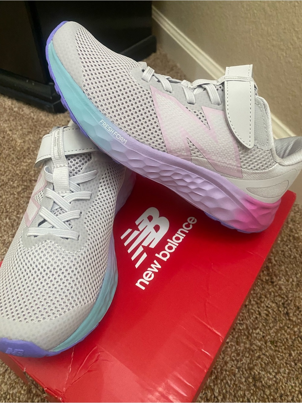 New Balance Kids Light Gray Sneakers with Pastel Blue-Purple-Pink Gradient Sole
